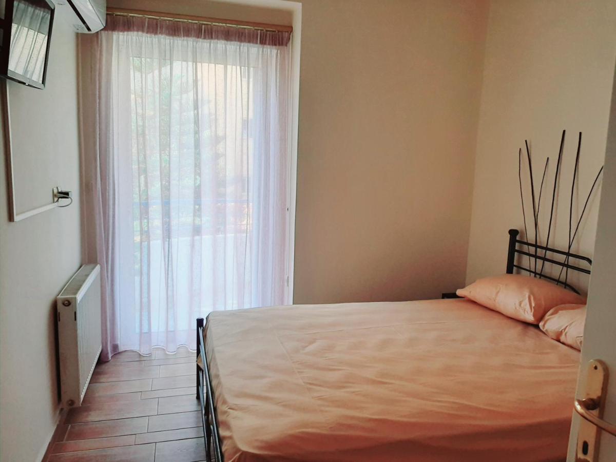 אתונה Lovely House מראה חיצוני תמונה