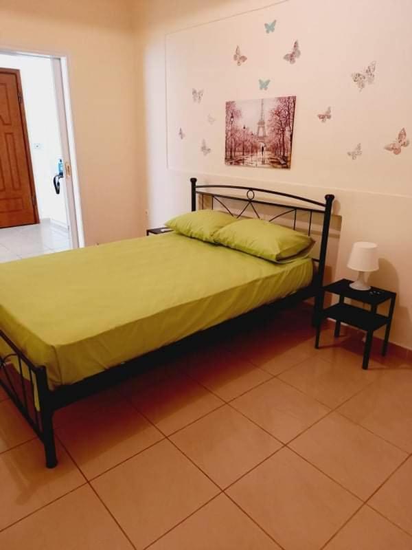 אתונה Lovely House מראה חיצוני תמונה